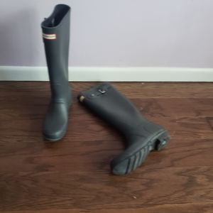 Hunter Women's Tall Rain boots size 10